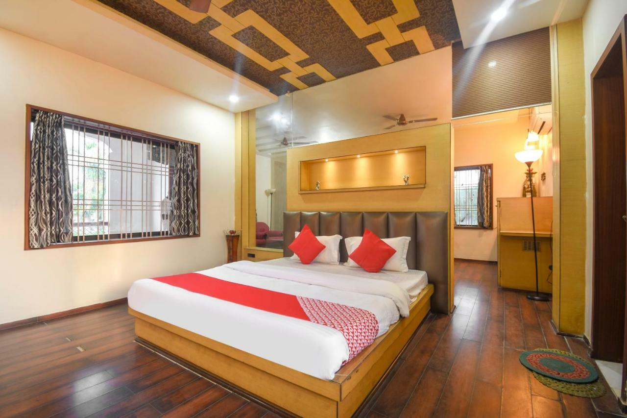 Oyo 47464 Hotel The Country Club Bilāspur Buitenkant foto