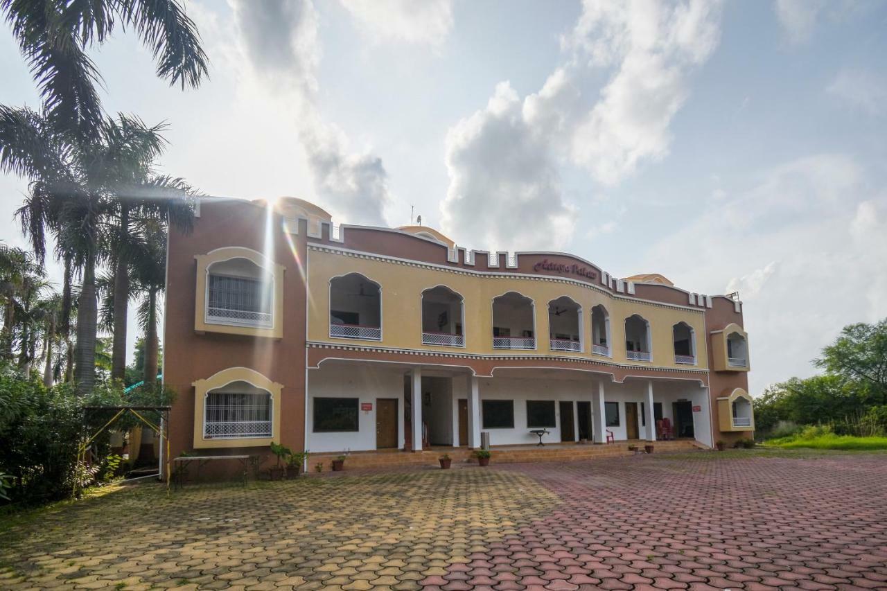 Oyo 47464 Hotel The Country Club Bilāspur Buitenkant foto