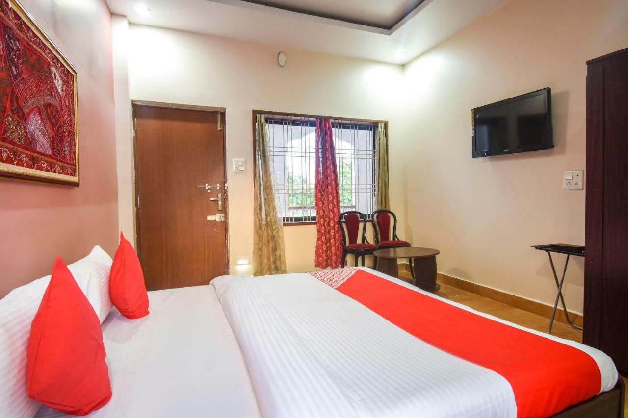 Oyo 47464 Hotel The Country Club Bilāspur Buitenkant foto